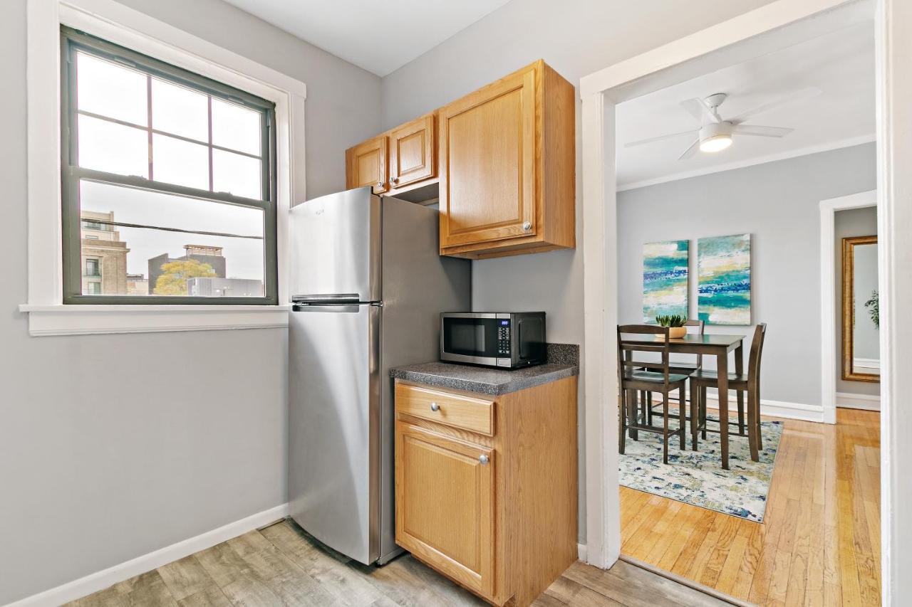 Bright Spacious Apt, Comfy King Bed, 5 Location Chicago Exterior foto