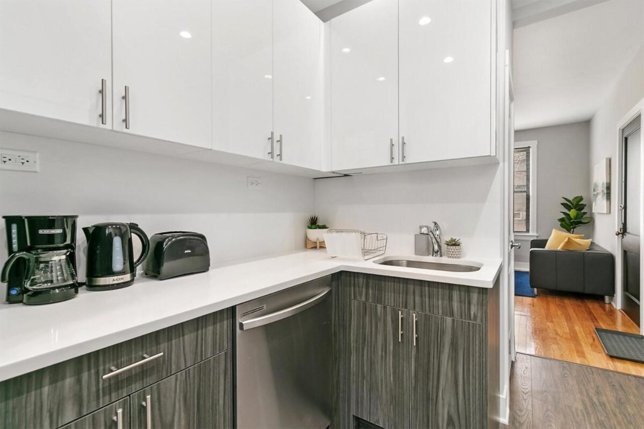 Bright Spacious Apt, Comfy King Bed, 5 Location Chicago Exterior foto